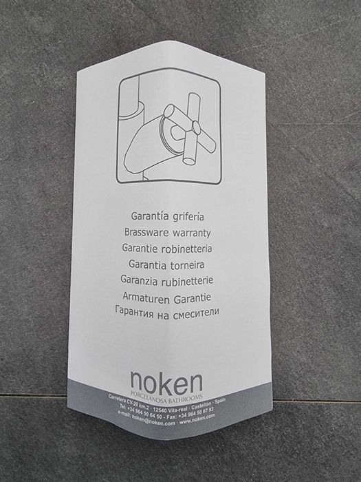 Braço de chuveiro 40cm Neptune Square (Porcelanosa) - NOVO