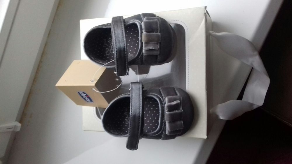 Продам пинетки Сhicco новые