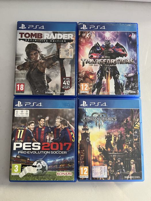 PS4 500GB + 4 jogos