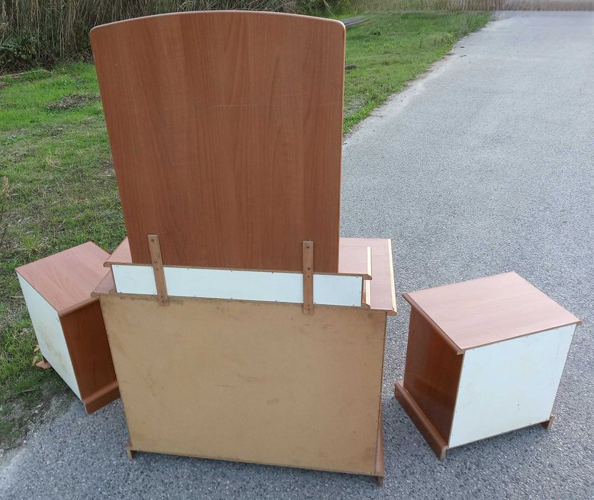 Mesinhas de Cabeceira Pinho