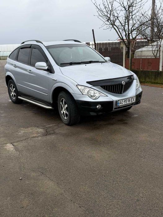 SsangYong 2010 Рік 2.0 дізель автомат