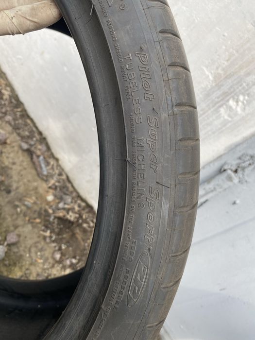 285/30 r19 Michelin pilot super sport zp