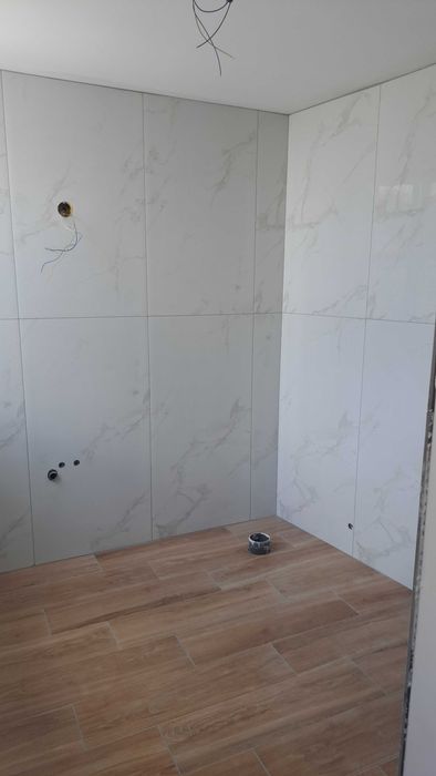 Pintura Ladrilhos entre outros acabamentos.