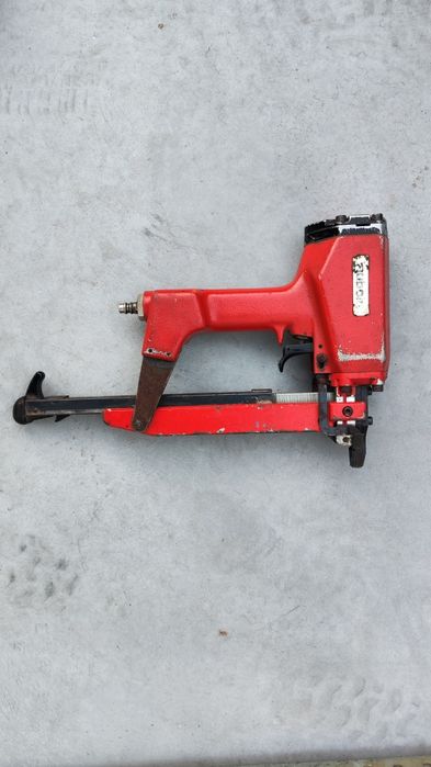 Zszywacz pneumatyczny Haubold PN6040