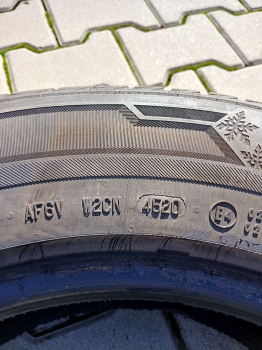 Opony zimowe 215/65 R16