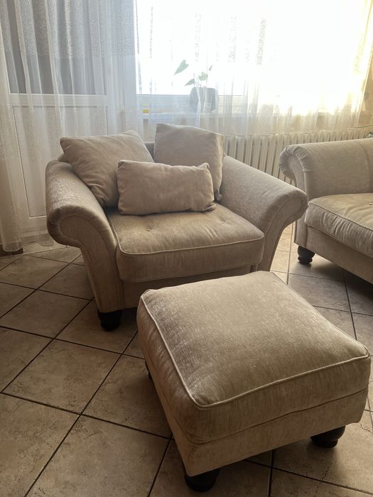 Zestaw wypoczynkowy kanapa 350 cm 2 razy fotel plus pufa glamour welur