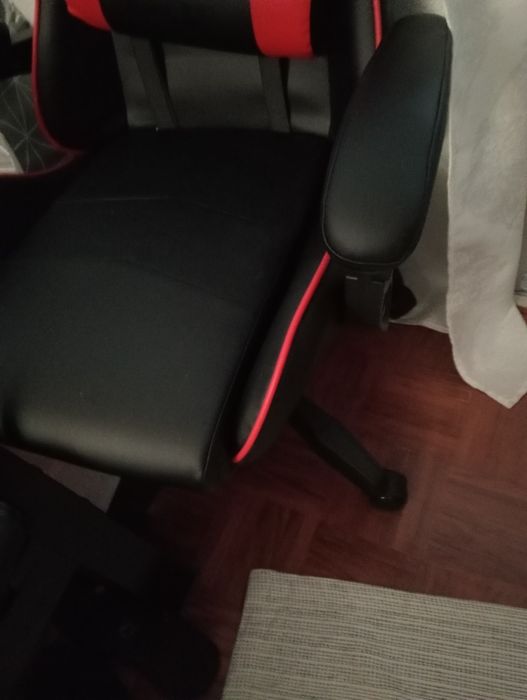 Cadeira gamer nova