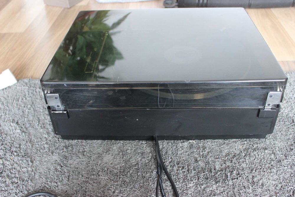 Gramofon Lenco L-78