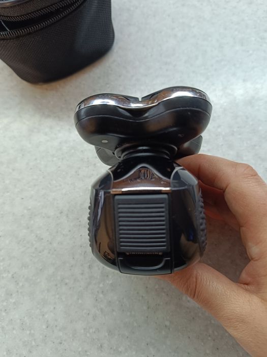 Электробритва Remington