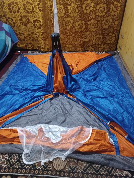 Палатка. Намет, автоматичне  розкладання