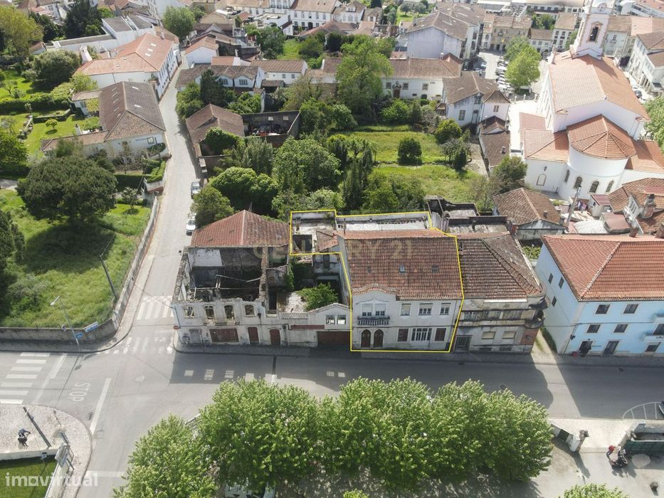 Casa T5 para Recuperação em Lousã, Coimbra - 360m²
