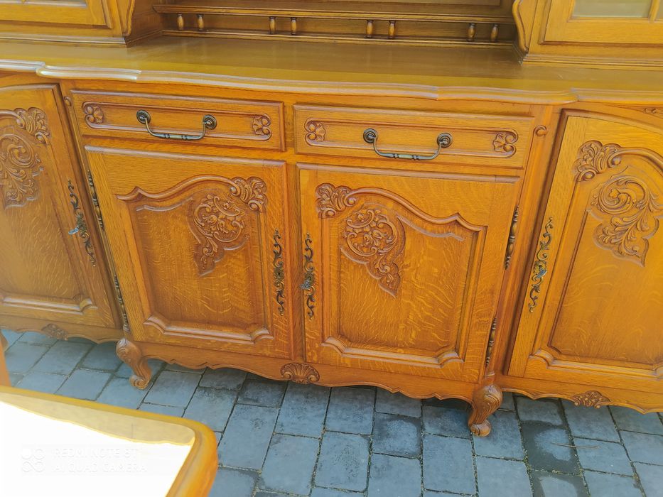 Ładny komplet do jadalni