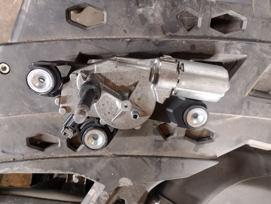 Mechanizm wycieraczki tył ford c max