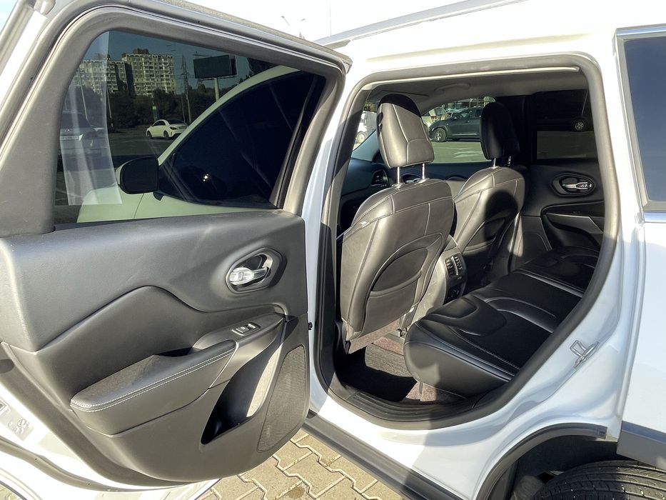 Jeep Cherokee 2018  (FL)/KL  3.2 АТ  271 к.с. Latitude Plus