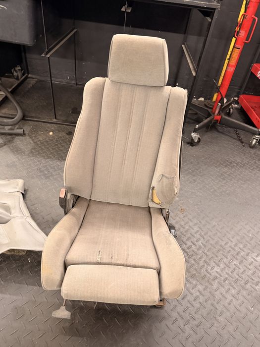 Fotel kierowcy sportsitze BMW E30 rarytas 325i 320i Mtechnic E28 E24