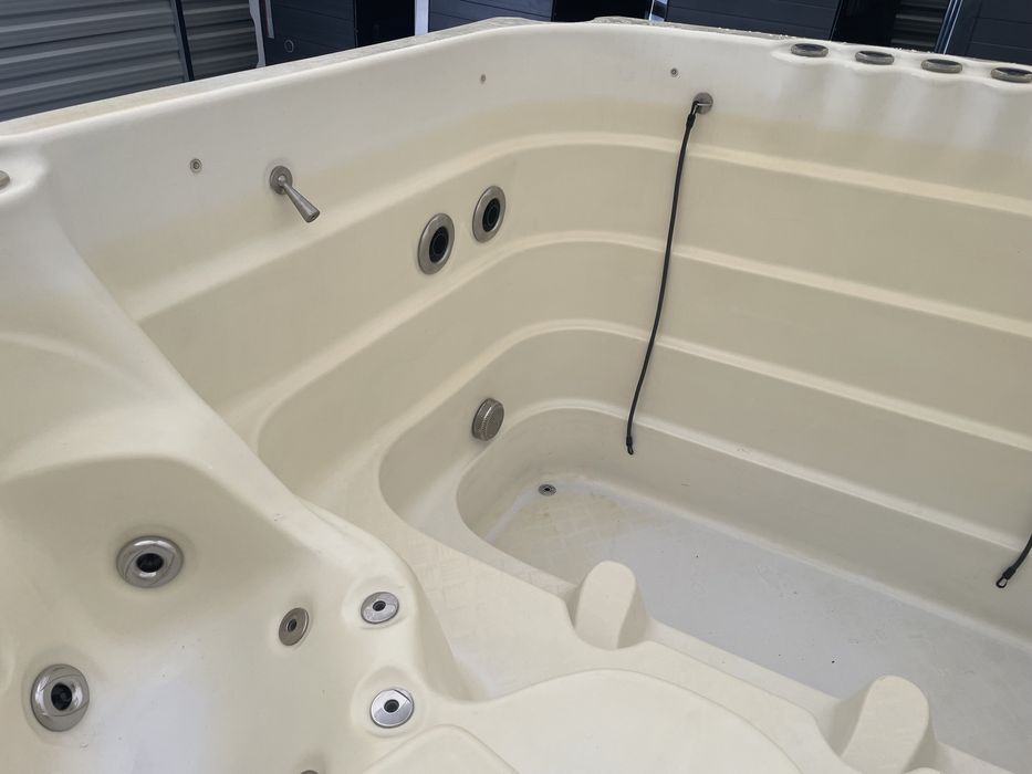 Uzywane Jacuzzi Exercise