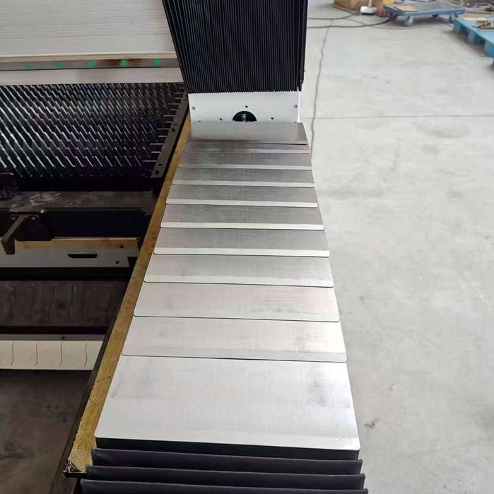 Laser CNC Wycinarka laserowa 3kw 1500x3000 Wysoka konfiguracja