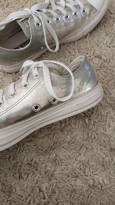 Srebrne trampki damskie Converse rozmiar 39