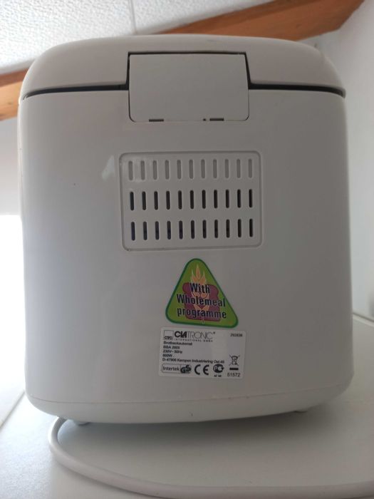 Máquina de fazer pão Clatronic
