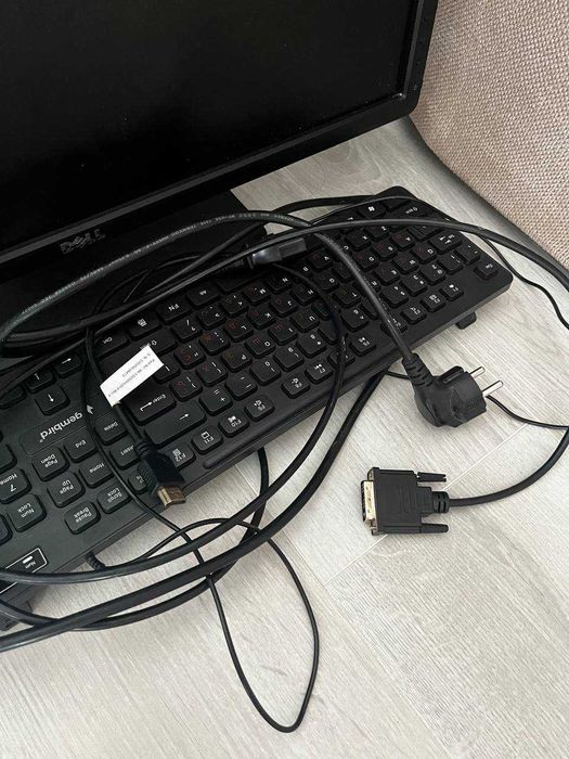 Монітор Dell UltraSharp U2412M
