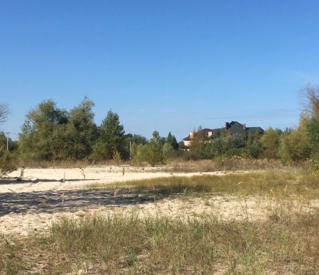 Плюти - участок з виходом на річку Козинку  60 соток + 15соток берега