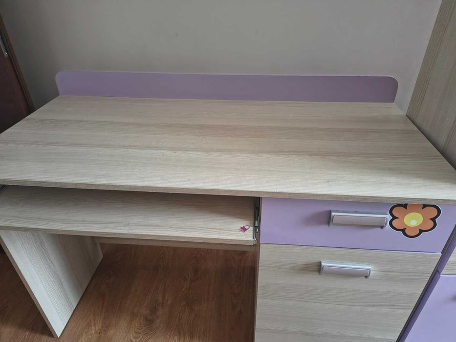 Meble do pokoju dziewczynki