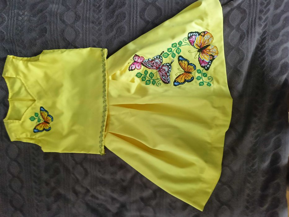 Вишитий костюм, плаття,спідничка ексклюзив дівчинка 6-8 років