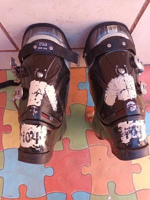 Conjunto de ski totalmente funcional e económico para a tua primeira ida à Sierra Nevada