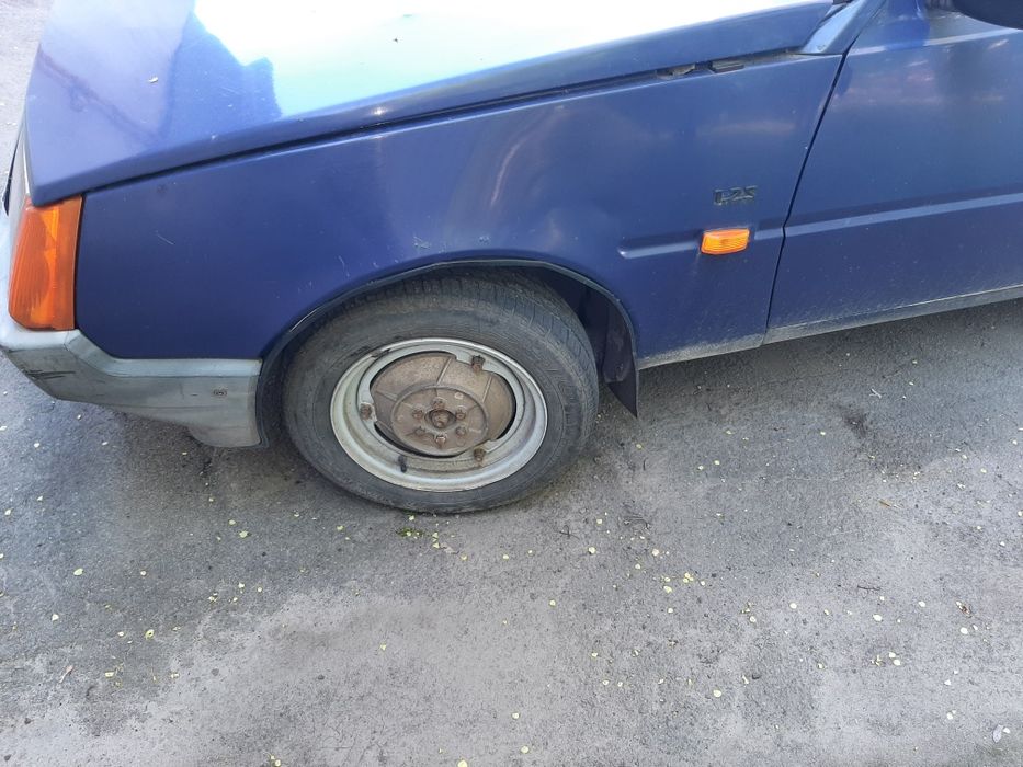 Автомобіль Таврія ЗАЗ 1102