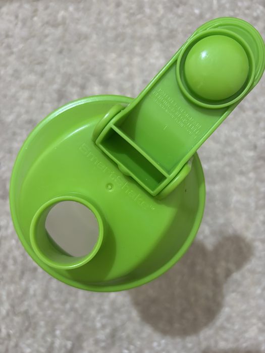 Copo misturador com bola  batedora