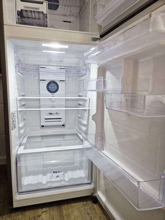 Frigorífico Samsung 1.64m com congelador