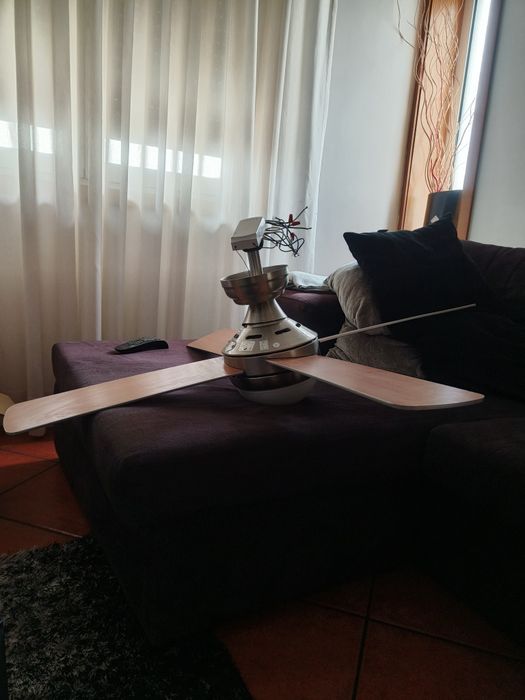 Ventoinha de Teto com luz e Alexa/Google cor Navy Níquel 110cm c/ Wi-Fi (Como Nova / Excelente Estado)