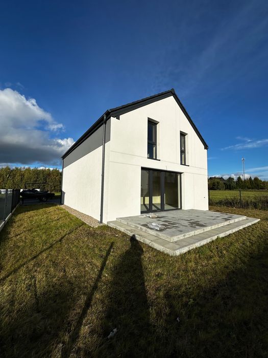 Wolnostojący, przestronny dom 128 m² – idealny dla rodziny Kębłowo
