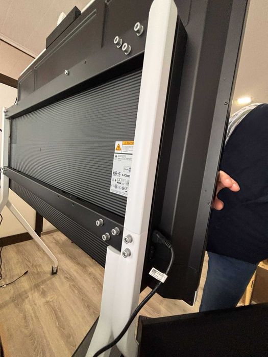 Ecrã Interativo Huawei IdeaHub S2 65" + Suporte Móvel Oficial (Como Novo)