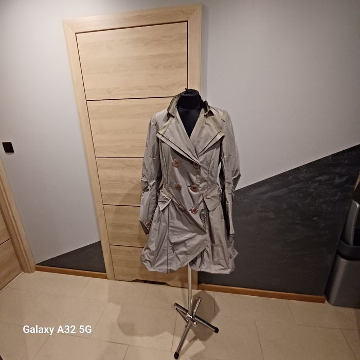 Płaszcz damski regulowane długości