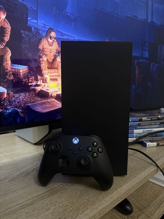Топова ігрова консоль Xbox Series X