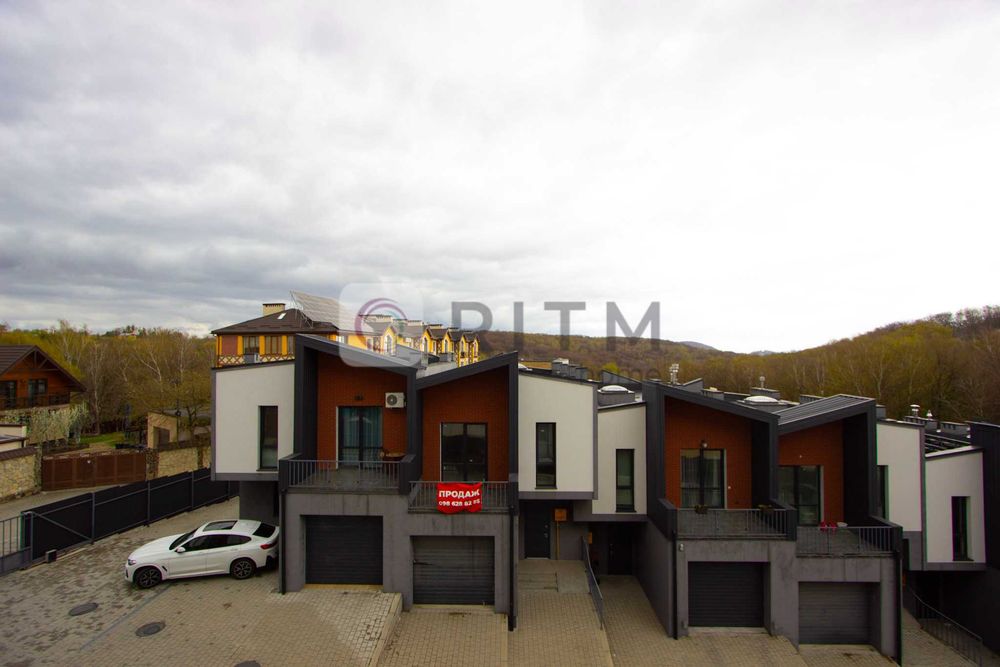 Продаж 3 кімнатної квартири у клубному будинку вул. Лисеницька