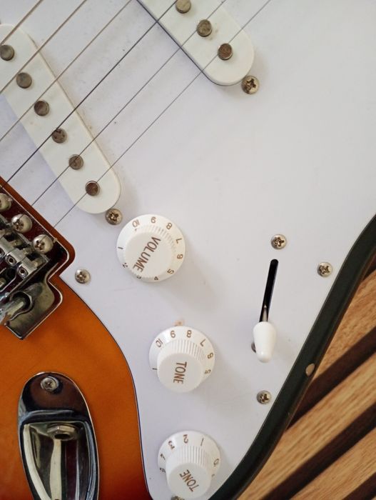 Guitarra stratocaster  Harley Benton SB