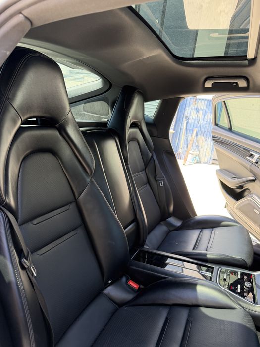 Porsche Panamera 4 E-Hybrid