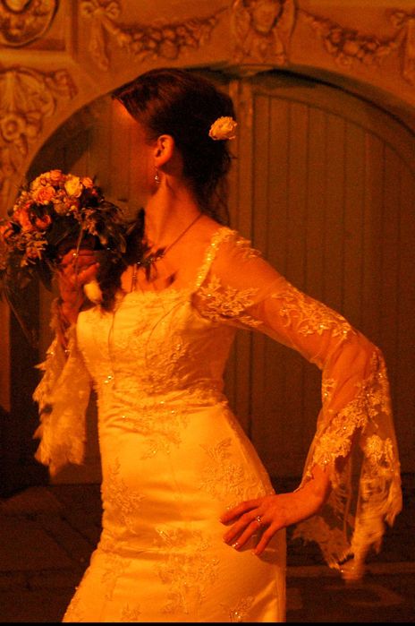 Suknia ślubna kolor biały