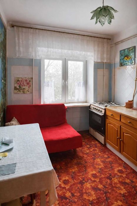 Продам 1-комнатную квартиру на Ак. Заболотного. Жилая. 3 этаж