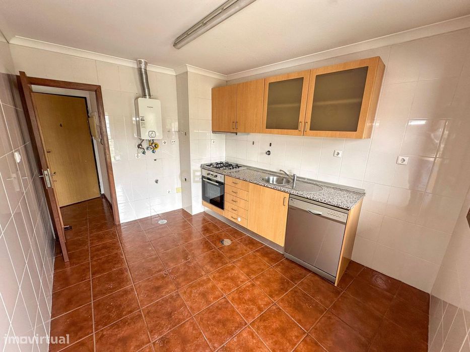T2 ultimo piso junto ao centro- paredes