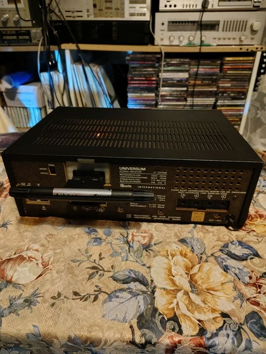 Пропоную чудовий вінтажний ресивер Universum VT 23016M 1974 року