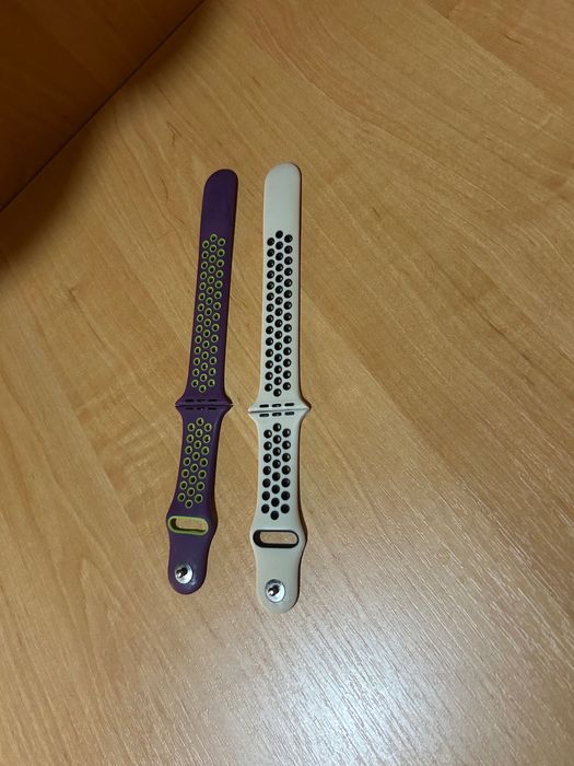 Apple Watch 3 (42mm) + 3 ремешка + защита.