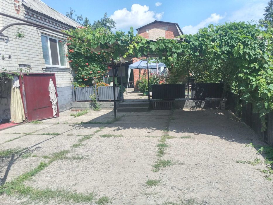 СДАМ или ПРОДАМ Большои Дом на ДЛИТЕЛЬНИИ СРОК на Ясногорке с  Удобствами или ПРОДАМ