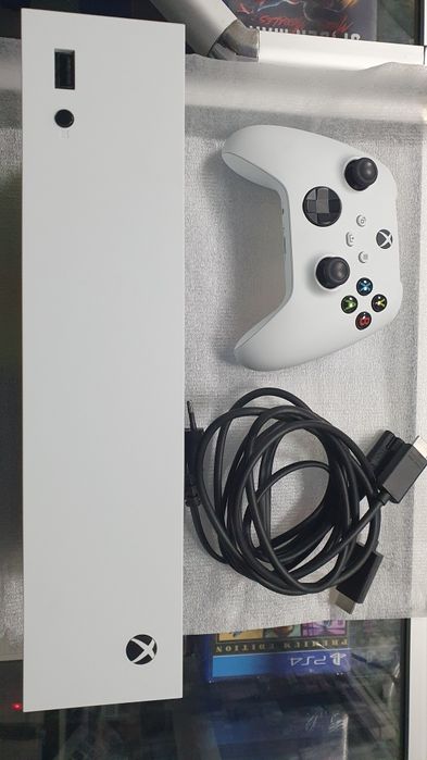 Игровая приставка Xbox Series S 512 GB  Гарантия 3 мес.(магазин)