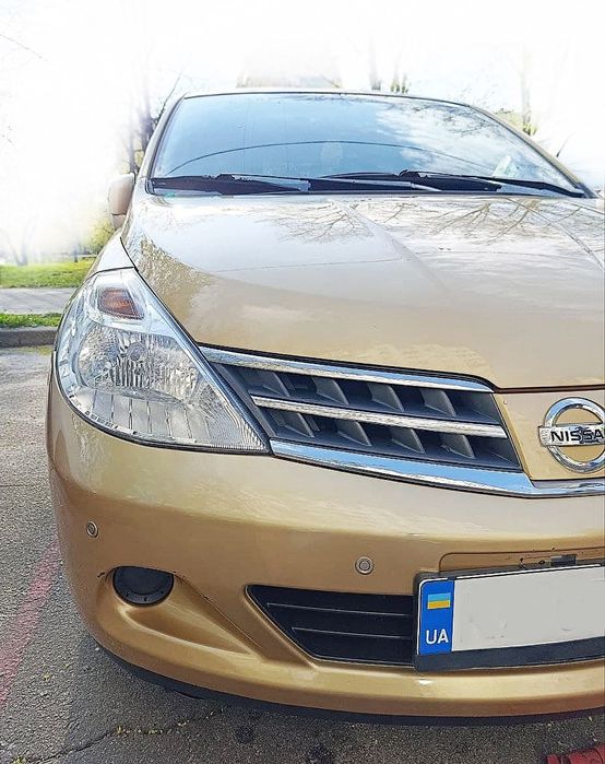 Nissan Tiida 2011