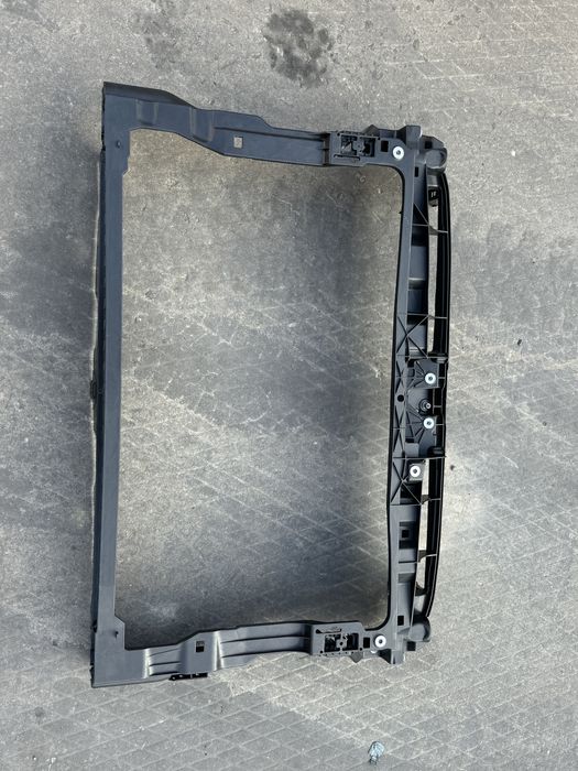 Панель передняя телевизор jetta mk7