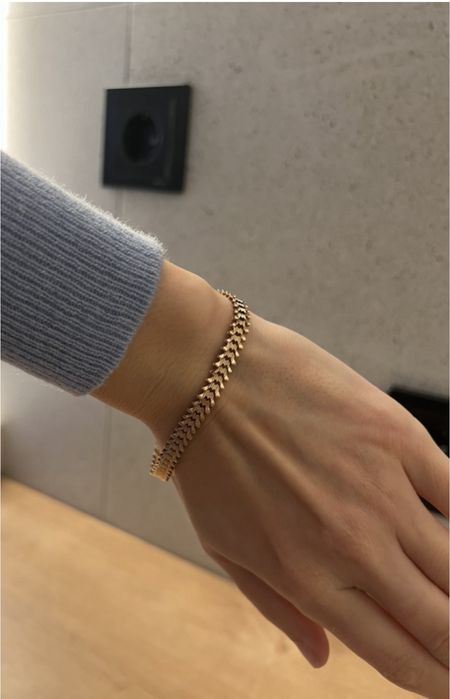 Браслет в стиле Cartier