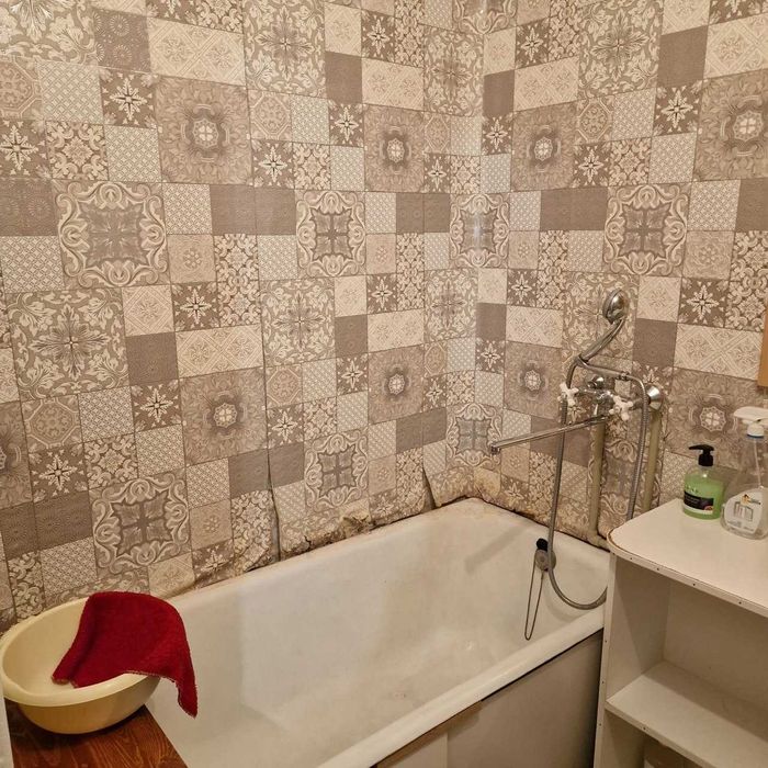 продам 2к квартиру  ж-м Тополь-1